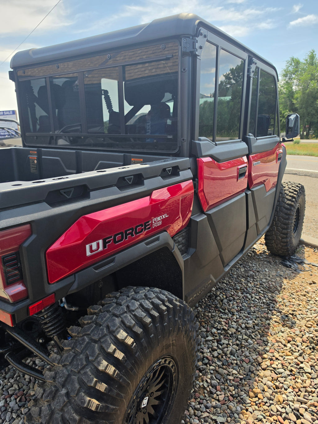CFMOTO u10 UFORCE Highland Pro XL UTV Padded Windshield & Full Front Towing Cover