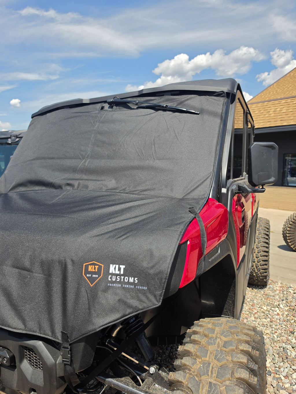 CFMOTO u10 UFORCE Highland Pro XL UTV Padded Windshield & Full Front Towing Cover